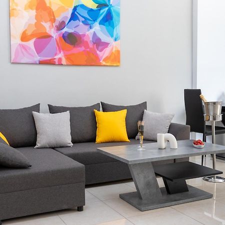 H4 Art Sparta Apartment Zewnętrze zdjęcie
