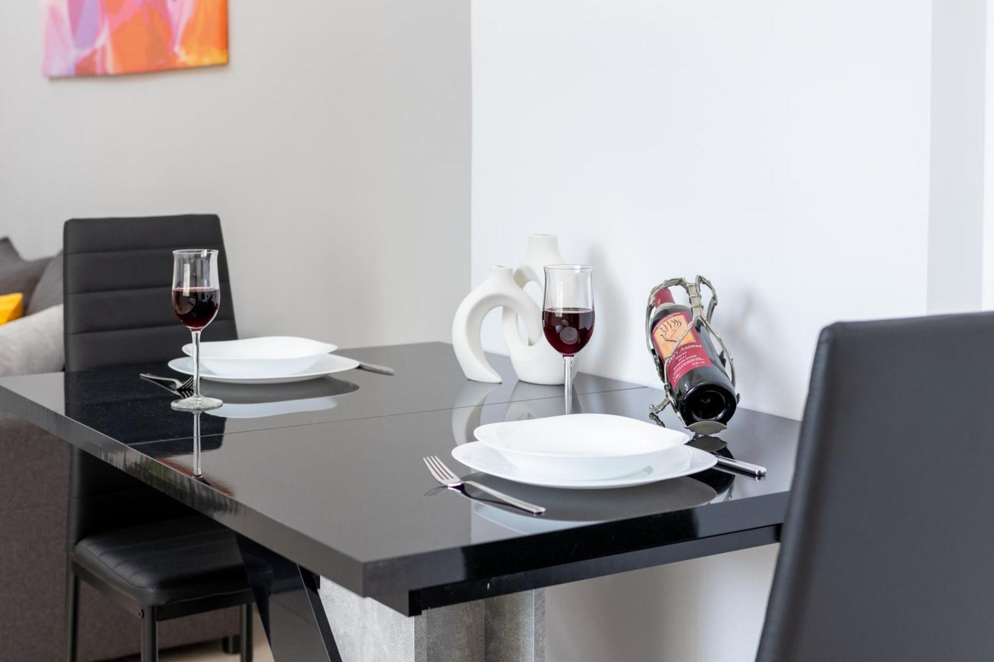 H4 Art Sparta Apartment Zewnętrze zdjęcie