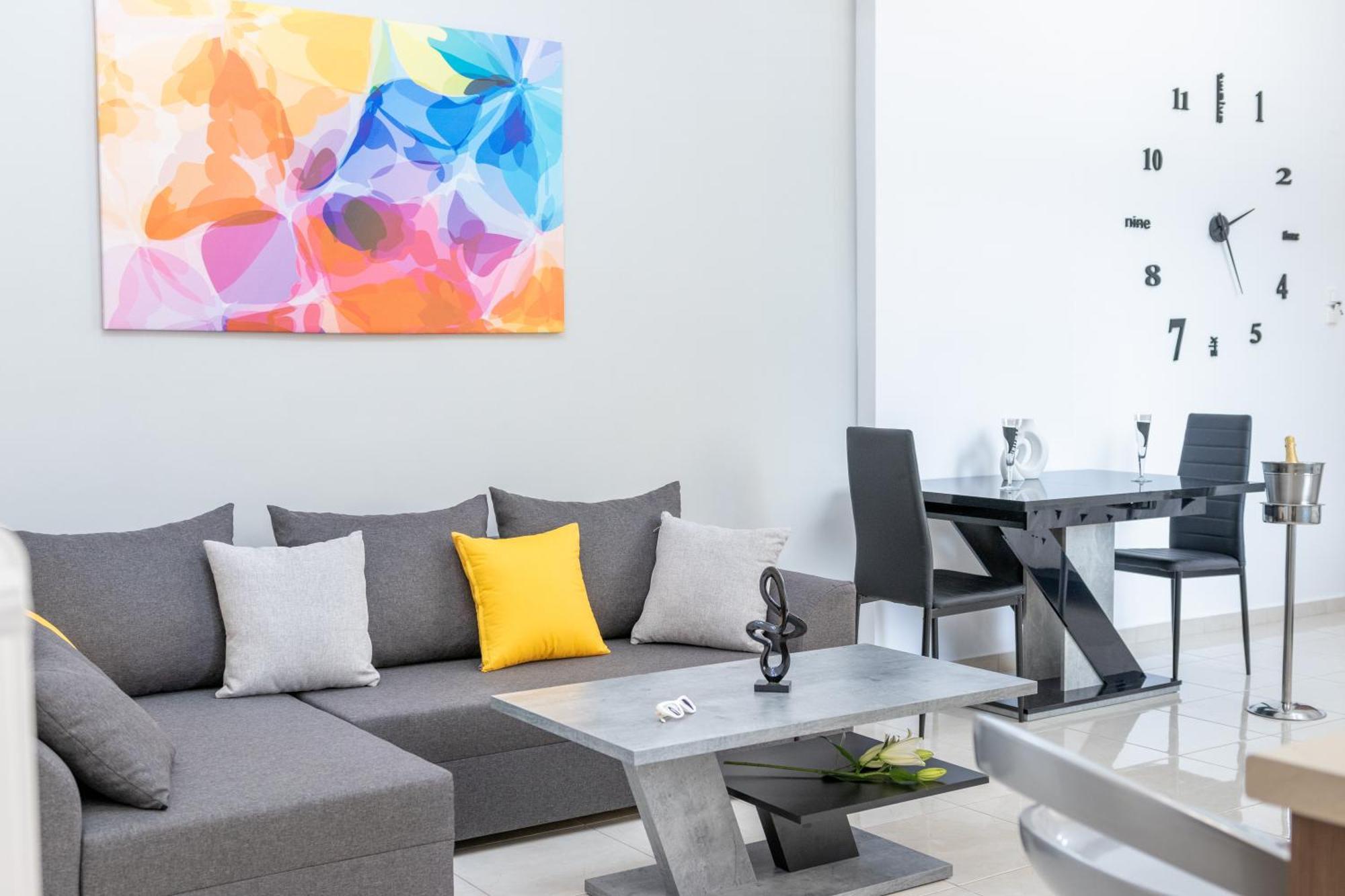 H4 Art Sparta Apartment Zewnętrze zdjęcie